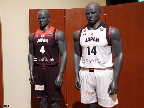 男子日本代表の新ユニフォームがお披露目、6月の東アジア選手権から着用