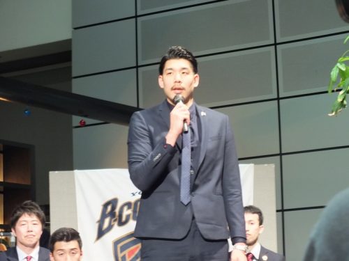 京都退団の佐藤託矢が横浜へ加入「チームにアジャストして勝利に貢献する」