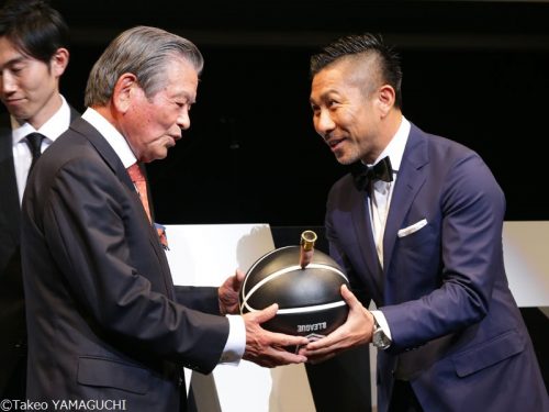 「BREAK THE BORDER賞」を受賞の川淵三郎氏、選手たちに呼びかけ「面白いコメントを」