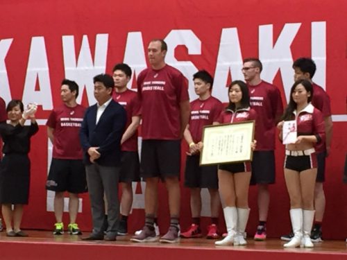 ニック・ファジーカスが川崎市スポーツ特別賞を受賞「皆さんのサポートのおかげ」