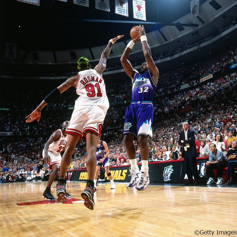 今日は何の日？ 21年前、カール・マローンが前人未到の10季連続2,000得点達成！ | バスケットボールキング