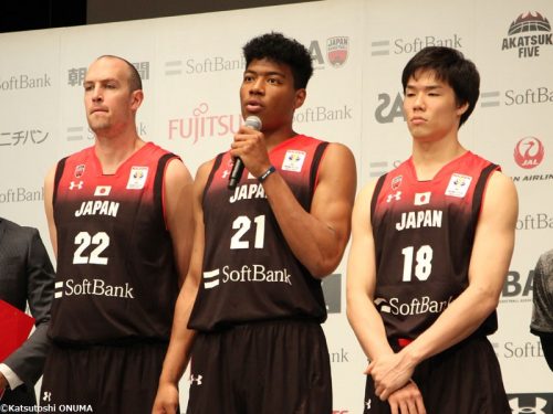 日本代表選出は「誇りに思う」…20歳の“救世主”八村塁「チーム全員が一丸となって戦う」