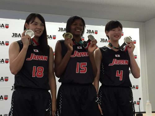 3x3女子代表チームが銀メダル獲得を報告、三屋会長「東京に向けて一層精進」