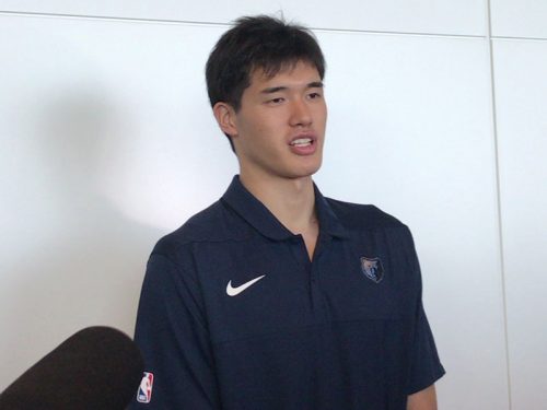 渡邊雄太、NBA入りへ「ひたすら努力し続ける」…キャンプ参加のため渡米