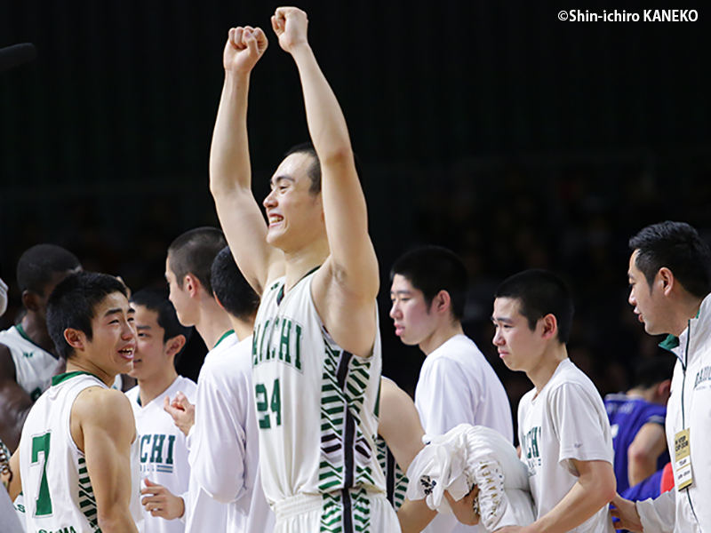 不甲斐ない敗戦から1年。キャプテンとして成長した松崎がチームメイト