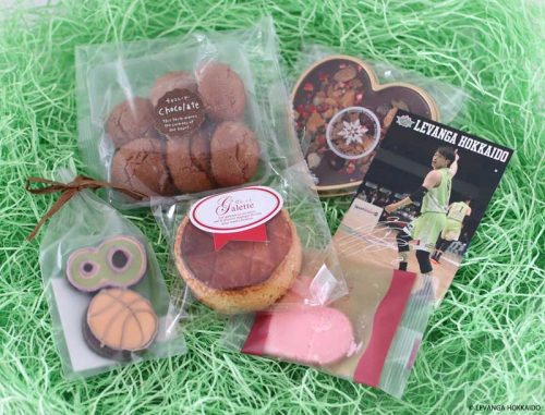 レバンガ公式グッズのアイデア募集 から お土産のお菓子セット 新潟戦で限定販売します バスケットボールキング