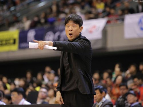 大阪エヴェッサ、悪性リンパ腫で療養していた天日謙作ヘッドコーチの復帰を発表