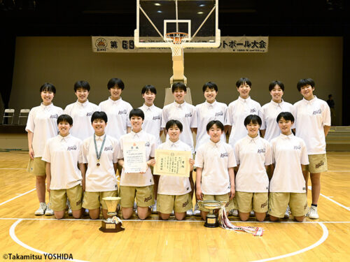 強豪の京都精華に勝利…鮮やかな逆転劇で大阪薫英女学院が2年ぶりの近畿チャンピオンに
