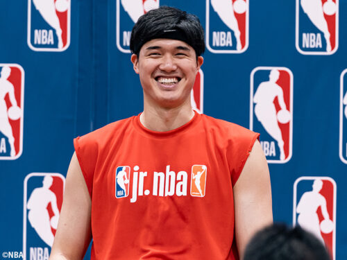 渡邊雄太が教えてもらった『笑顔』の大切さ…Jr.NBA Powered by B.LEAGUE Basketball clinic in JAPAN開催