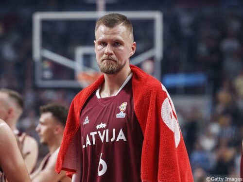 ラトビア代表のクリスタプス・ポルジンギスが足底腱膜炎のためワールドカップ出場を断念