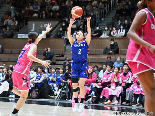 初の皇后杯4強に貢献したアイシンの岡本彩也花…「ベテランというところを少し見せられたかな」