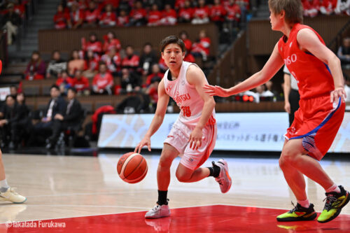 富士通がデンソーとの大接戦を制し皇后杯決勝進出…町田瑠唯が17得点10アシスト