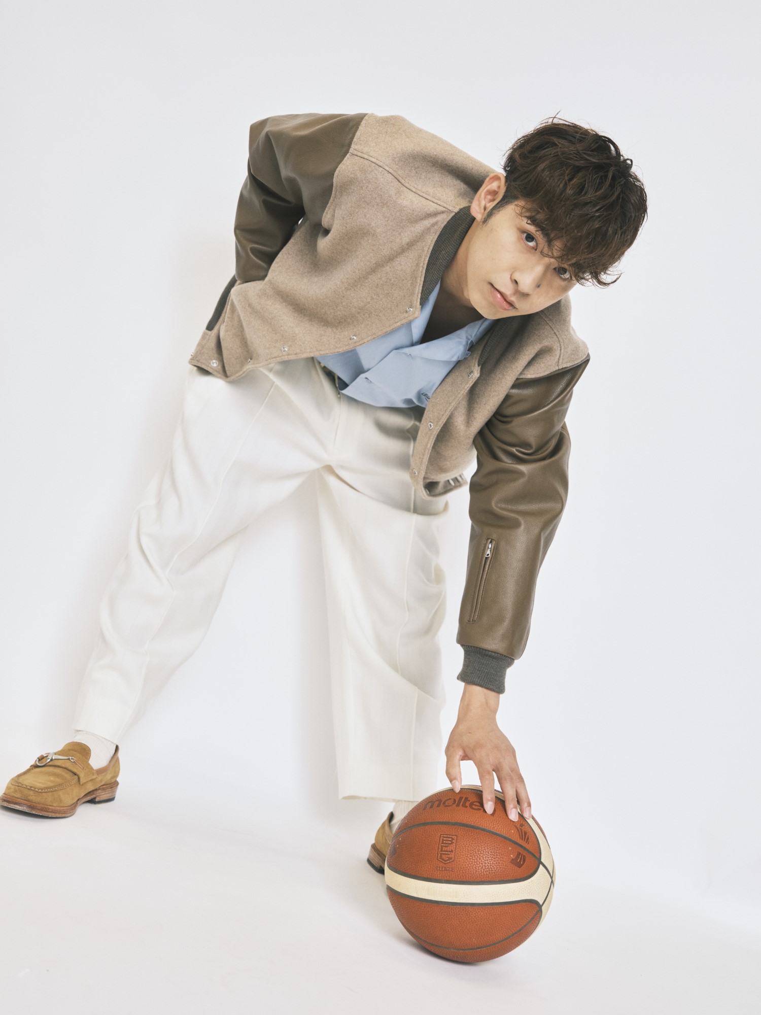 千葉ジェッツと『ar』のコラボフォトブック発売…富樫勇樹ら“オフ”な姿