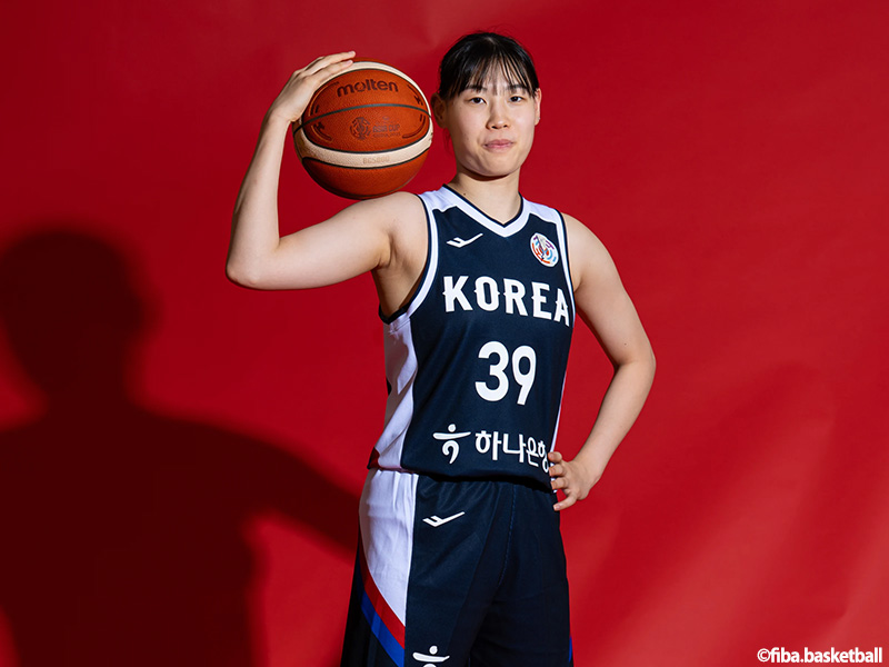 THE8 バスケ王 パンチ王 THE8 バスケ王 パンチ王 19-year-old Shaolin heir caused a