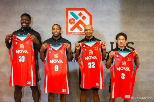 広島ドラゴンフライズがスミスら獲得で戦力強化…新加入4選手が「屈しない魂」注入