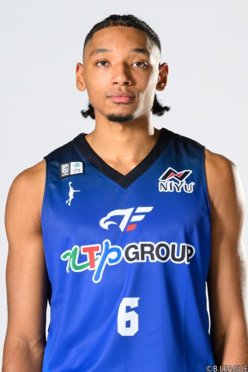 須藤　タイレル拓のチーム写真