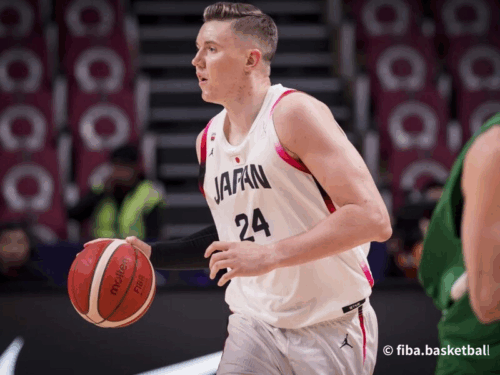 アジアカップで日本の“鷹”が躍動！ ホーキンソンが平均12.7リバウンドで堂々の部門別1位に