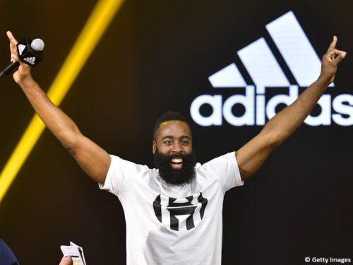 クリッパーズのジェームズ・ハーデンが訪中…自身の姿がデザインされたコートも新設される