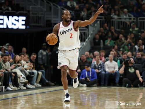 カワイ・レナードがルワンダにコートを寄贈…無料のバスケットボールキャンプも開催