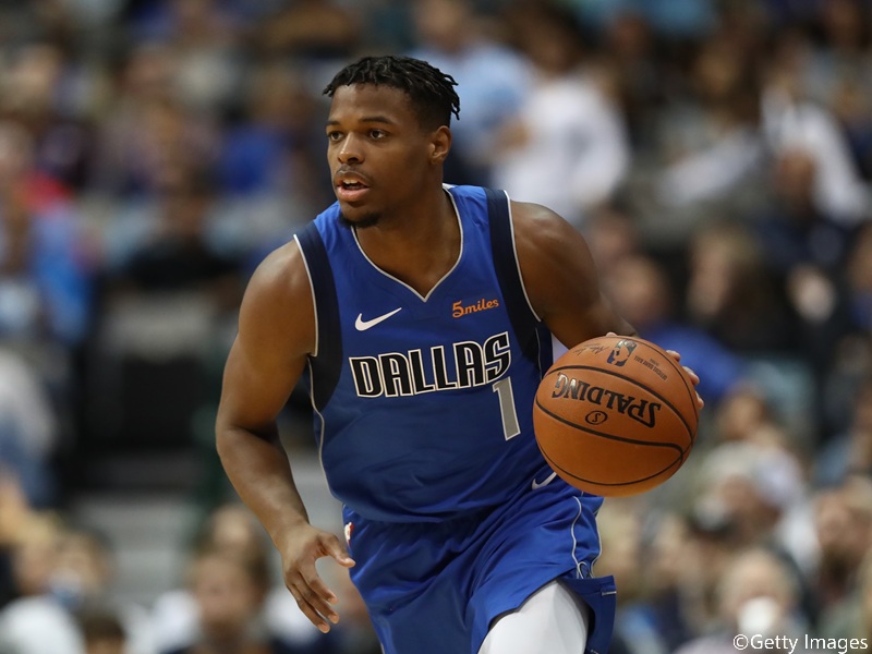 昨季スペインでプレーしたデニス・スミスJr.がマブスと契約合意