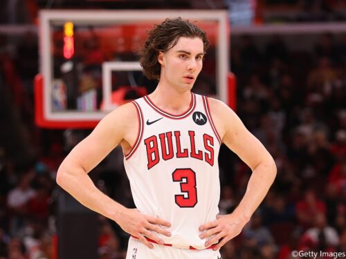 ブルズの先発PG、ジョシュ・ギディーが4年約147億円で再契約に合意