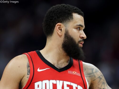 優勝候補ロケッツに痛手…先発PG兼リーダーのフレッド・バンブリートがACL断裂で長期離脱に