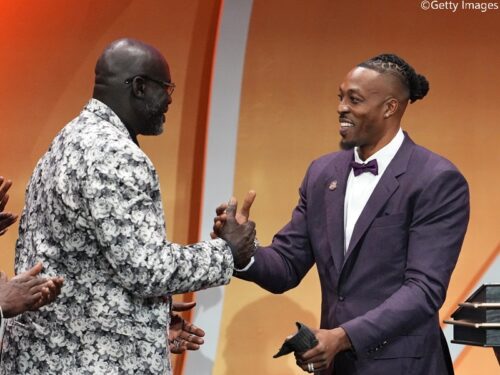 “犬猿の仲”シャックと殿堂入り式典で共演したハワード「兄弟間のライバル関係だった」