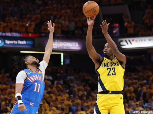 昨季のイースト覇者ペイサーズで先発を務めるアーロン・ニスミスが2年約61億円で延長契約