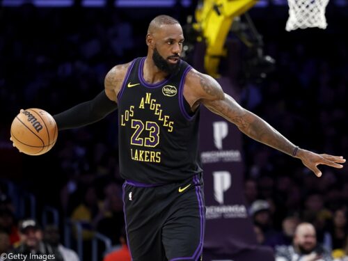 今季初戦で圧巻のダブルダブル…レブロンが通算3ポイント成功数でNBA歴代6位へ浮上