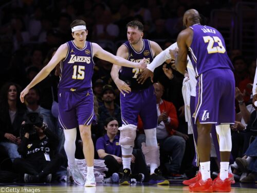 レブロンのチームで初…レイカーズのリーブスとドンチッチがマブス戦で35得点以上を奪取