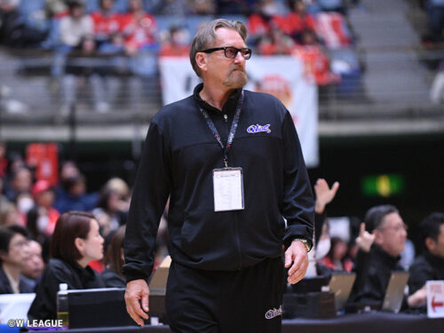 「試合中は目も合わせず」…BTテーブスHC、古巣・富士通との初陣に苦杯も巻き返しへ決意