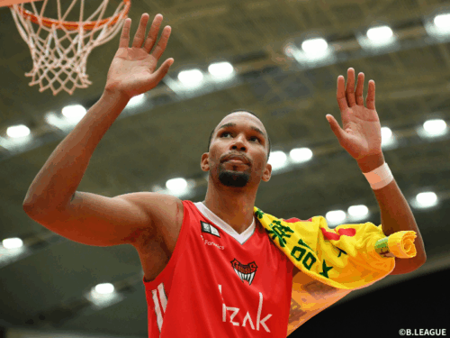 富山のヤニス・モランが肉離れで離脱…今季12.2得点のビッグマン、全治3～6週間と診断