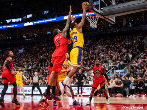 NBA docomo | 八村塁が決勝3ポイント…リーブス44得点のレイカーズが