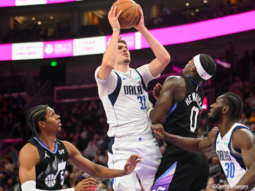 クーパー・フラッグが“18歳最多”を更新する42得点の大暴れ…NBA史上4人目の快挙も達成