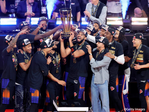 第4Qに逆転したニックスがスパーズとの激闘を制す…NBAカップ3代目王者に輝く