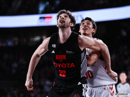 A東京のロシターがB1史上初の通算5000リバウンド達成「これからも挑戦を続けていく」