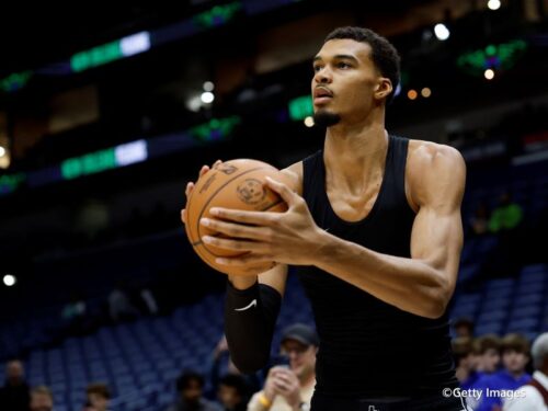 スパーズのウェンバンヤマ、サンダーとのNBAカップ準決勝で約一カ月ぶりの復帰か