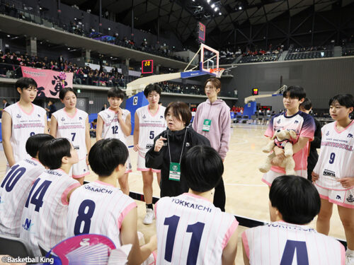 四日市メリノール学院中が初戦突破…稲垣HCが忙しさの中で高校生からの“お年玉”を実感