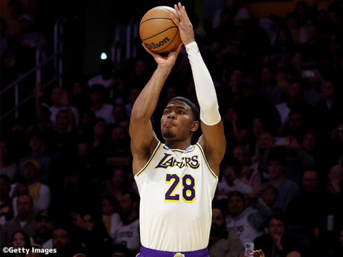 “4点プレー”に続けて逆転スリー…レイカーズ・八村塁が劇的プレー連発でマブス撃破に貢献