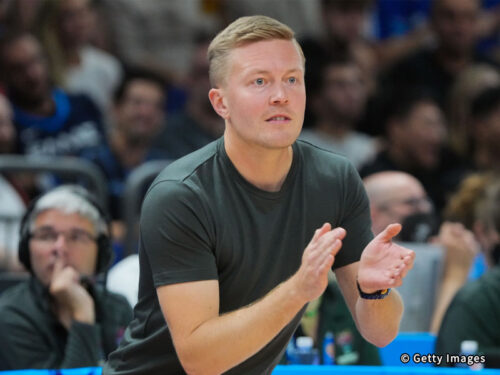 横浜のトゥオビHCがフィンランドの「年間最優秀コーチ賞」を受賞！ 母国代表を欧州4位に導く快挙