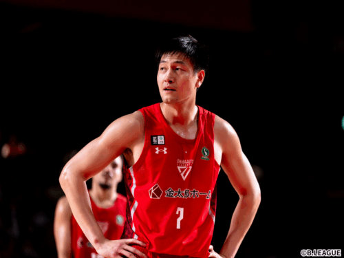 千葉Jのマイケル・オウが左ヒザ負傷でIL入り…在籍2年目のビッグマンはＢリーグオールスター欠場