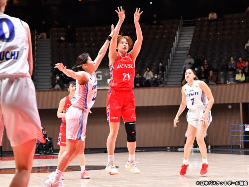 デンソーが強固な守備でアイシンを寄せ付けず皇后杯準決勝へ進出…笠置晴菜3P4本決め16得点