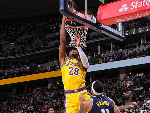 レイカーズが敵地8連戦を白星発進…第4Qに逆転してナゲッツを撃破、八村塁は9得点6リバウンド