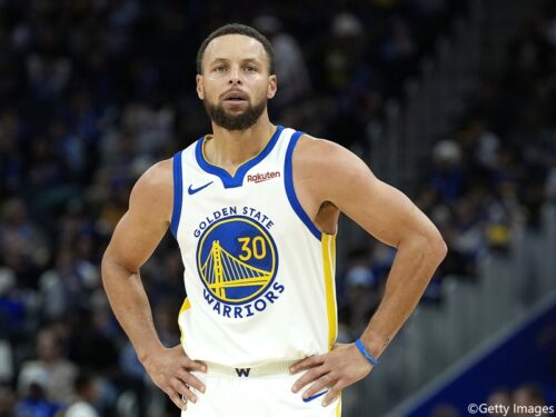 ウォリアーズ一筋17年目のステフィン・カリーが今季前半戦のユニフォーム売り上げでトップ