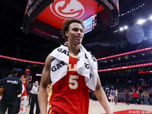 ホークスの先発ガード、ダイソン・ダニエルズが約1カ月半ぶりに3ポイント成功