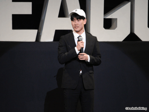 Bドラフト全体5位指名の岩屋頼…早稲田大主将「不安より期待を大きく持って秋田に行きたい」