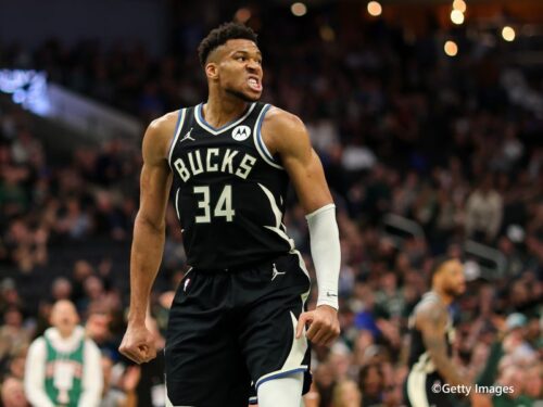 NBA docomo | ふくらはぎの負傷で長期離脱となったヤニス、トレードの