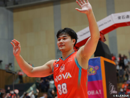 広島の佐藤涼成が右膝の手術終了…全治6カ月の診断、今季中の復帰は絶望的