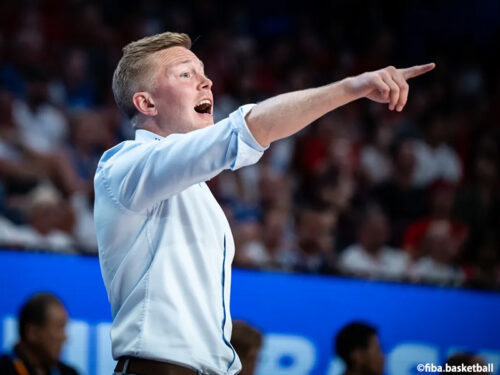 横浜BCのトゥオビHC、ホーバス前日本代表HCに感謝のメッセージ