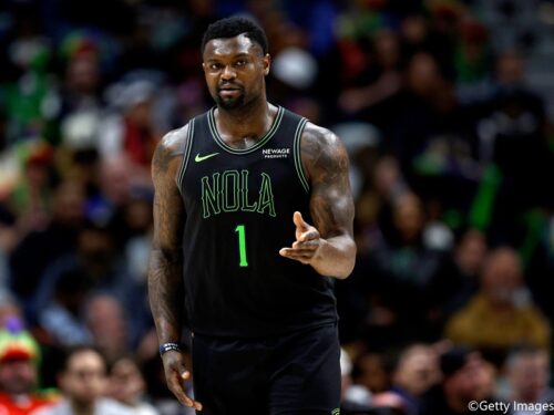 今季初の3Pを成功させたザイオン「チームメートはいつも打てと言ってくれるんだけど…」